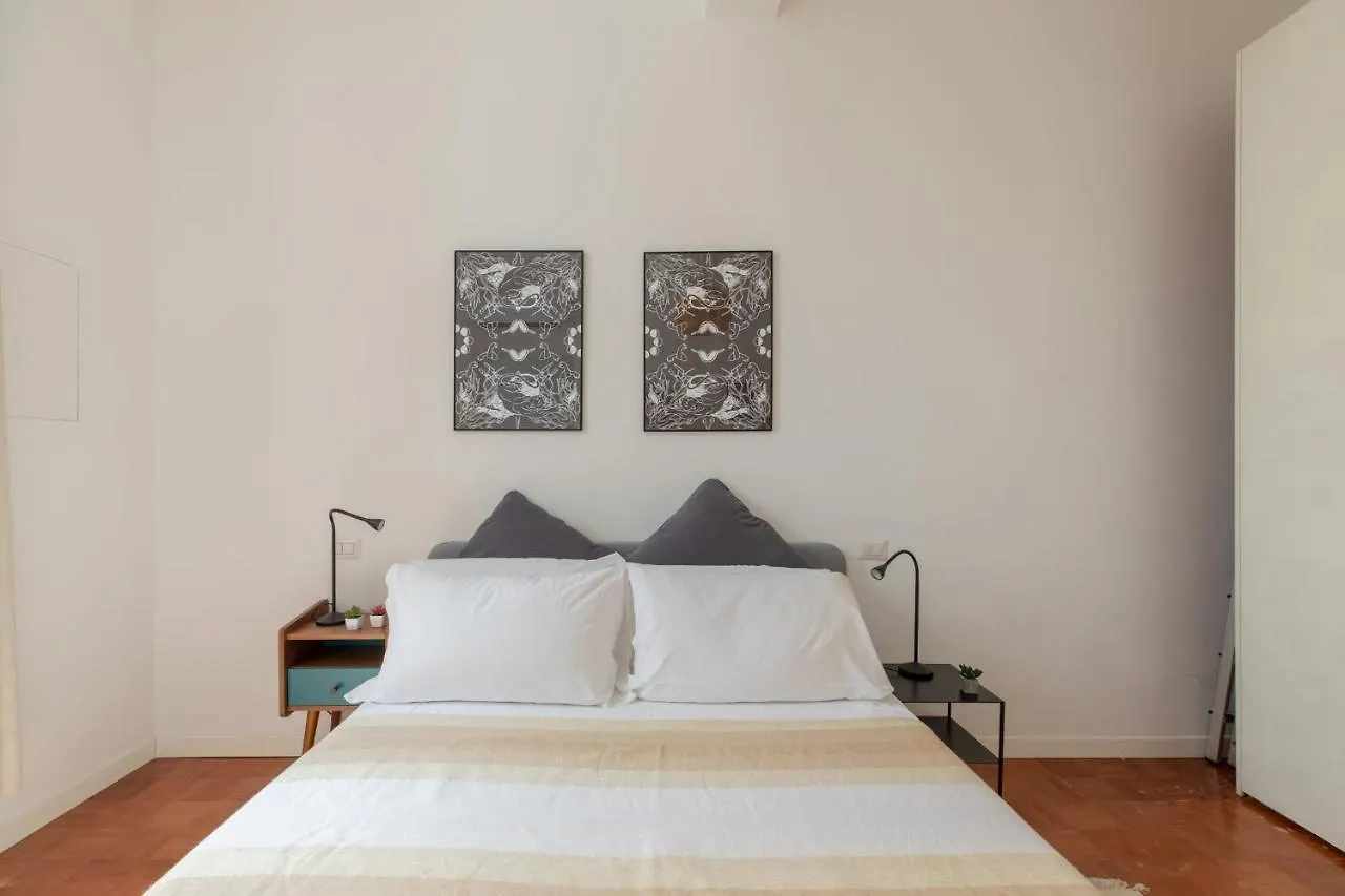 Iflat Monti Charming Apartment Rome Italy